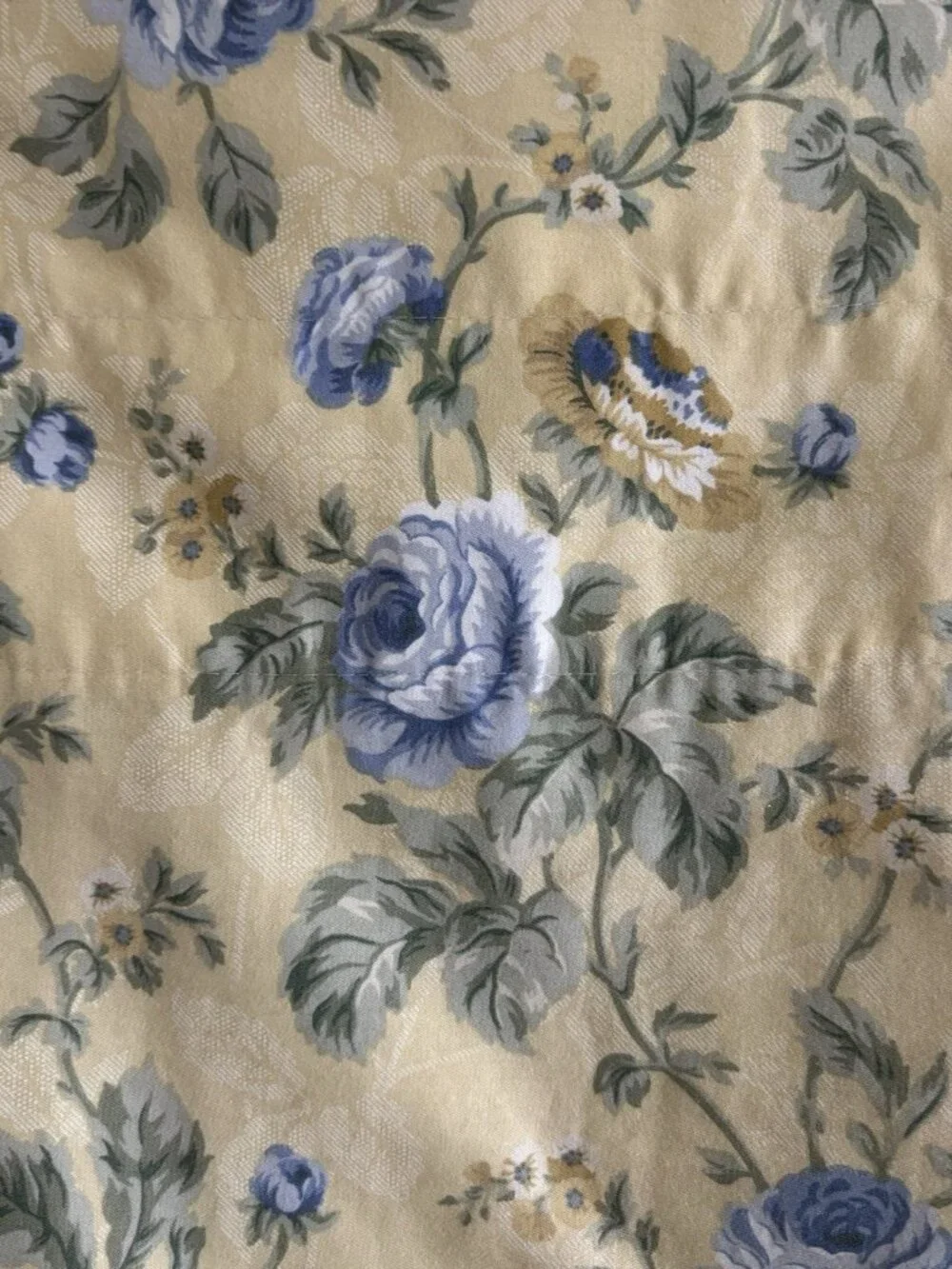 Waverly 1 Window Valance‎ Yellow Floral Blue Roses Scalloped 20